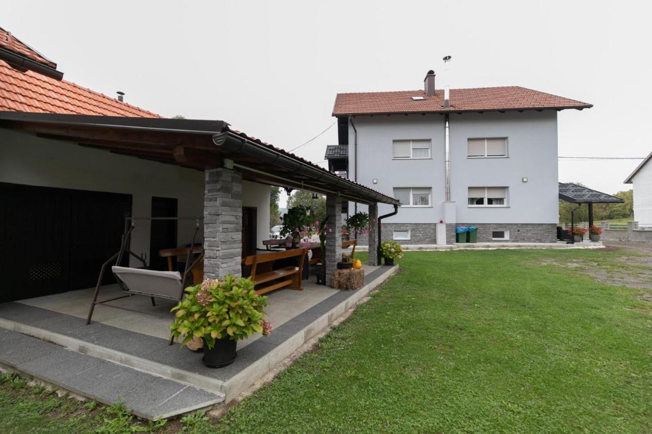 Apartman Gomirje Vrbovsko Buitenkant foto
